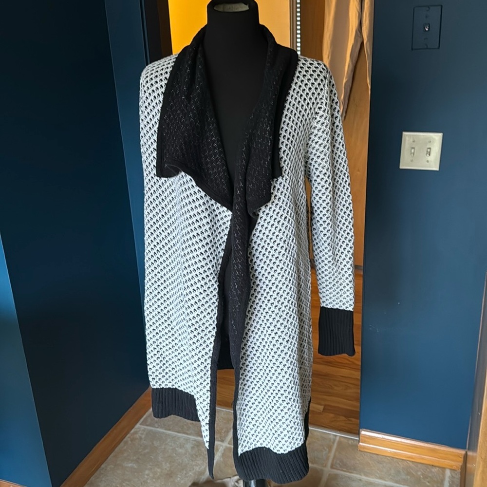 Women’s open cardigan by kensie